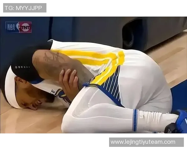 亚当斯称狄龙场下可爱场上却毫不留情甚至肘击自己