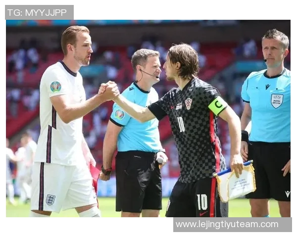 希勒评选英超最佳阵容哈兰德与B费领衔马奎尔和凯尔沃克也在其中