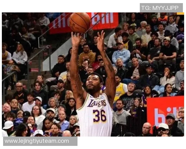 斯玛特直言球队三分球表现糟糕或为联盟最差之一 斯玛特直言球队三分球表现糟糕或为联盟最差之一