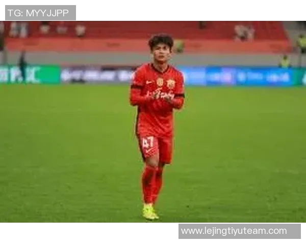 王晓瑞透露玉昆与上海希望之星接洽中并非蒯纪闻而是国产中锋球员 王晓瑞透露玉昆与上海希望之星接洽中并非蒯纪闻而是国产中锋球员